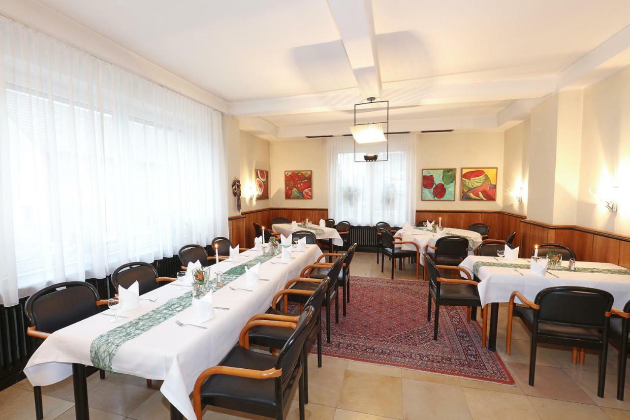 Hotel Kroeger Ennigerloh Экстерьер фото