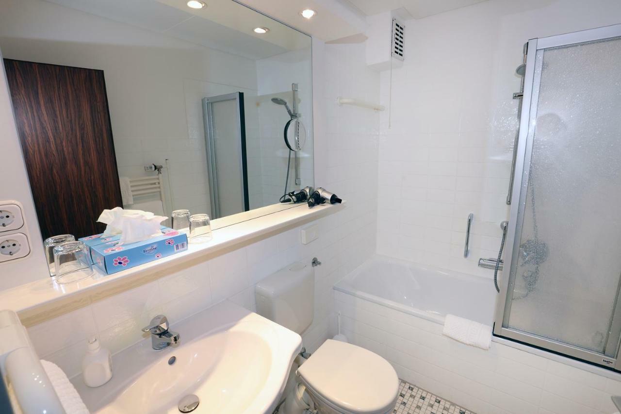 Hotel Kroeger Ennigerloh Экстерьер фото